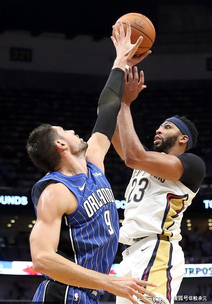 的中场组织 的中场组织